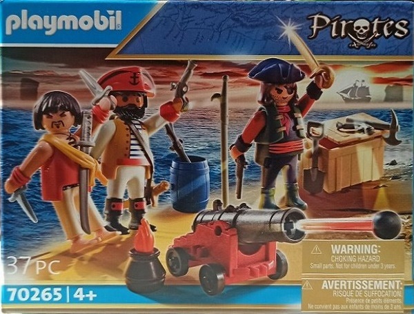 Pirates Commander with Armory (also see 5136 for equivalent)