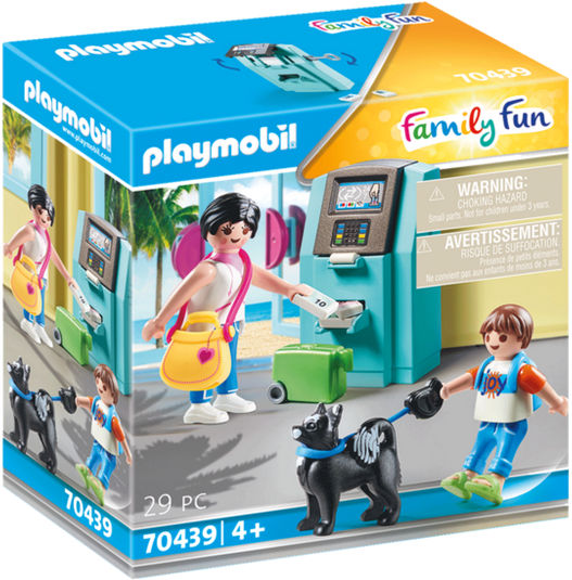 Tourists with ATM – box_front